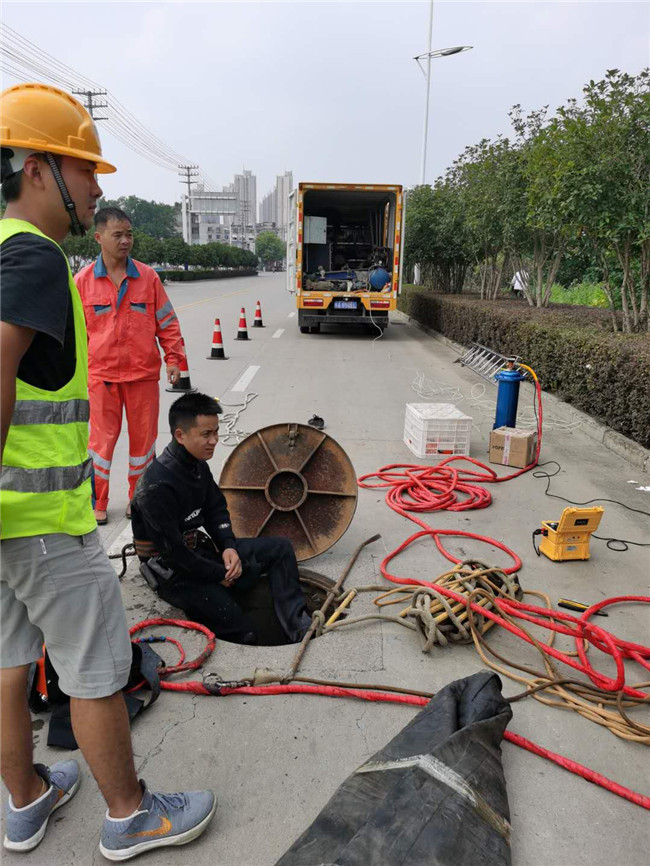 城西翻衬法管道修复技术主要工序